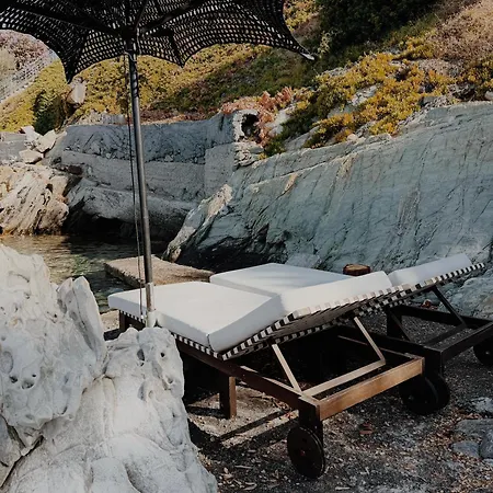 Athos Cape Aparthotel 4*